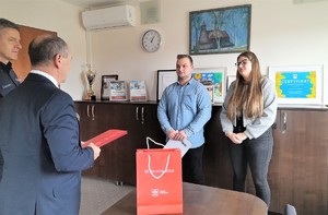 Komendant i wójt dziękują wzorowemu obywatelowi