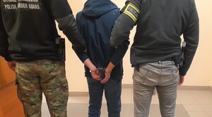 Na zdjęciu policjant i strażnik Graniczny